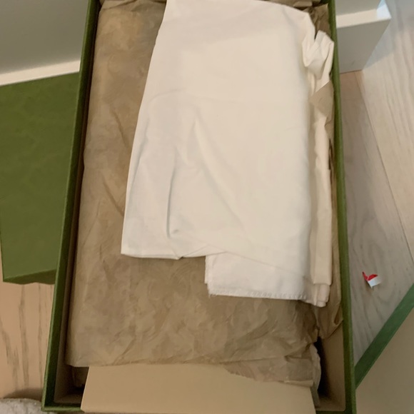 Brand new authentic Gucci sandals - Picture 4 of 9